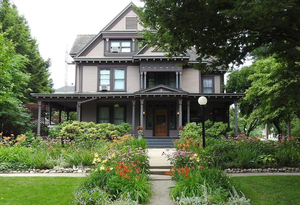 Champaign Garden Inn-1